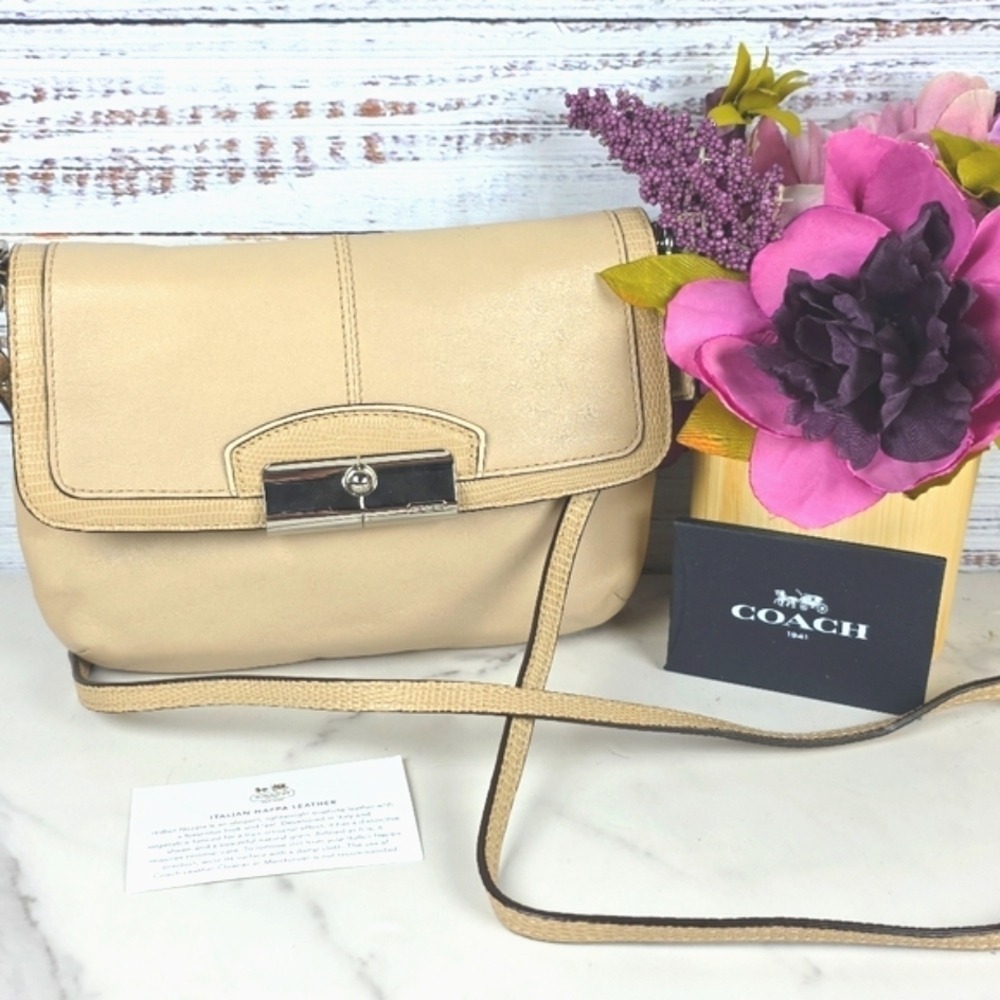 COACH KRISTIN SHOULDER BAG BEIGE CREAM  CROSSBODY‎ SMALL PURSE GUC - Picture 2 of 13
